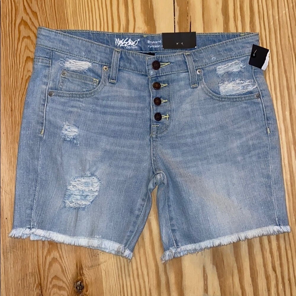 NWT distressed boyfriend shorts